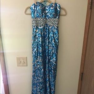 Blue Sequin Prom Dreas